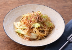 にんにく香る！自然な甘味が魅力の「キャベツのやみつきパスタ」