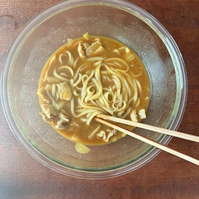 山本ゆりさんの「カレーうどん」レシピ