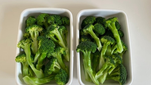 ブロッコリーの加熱比べ