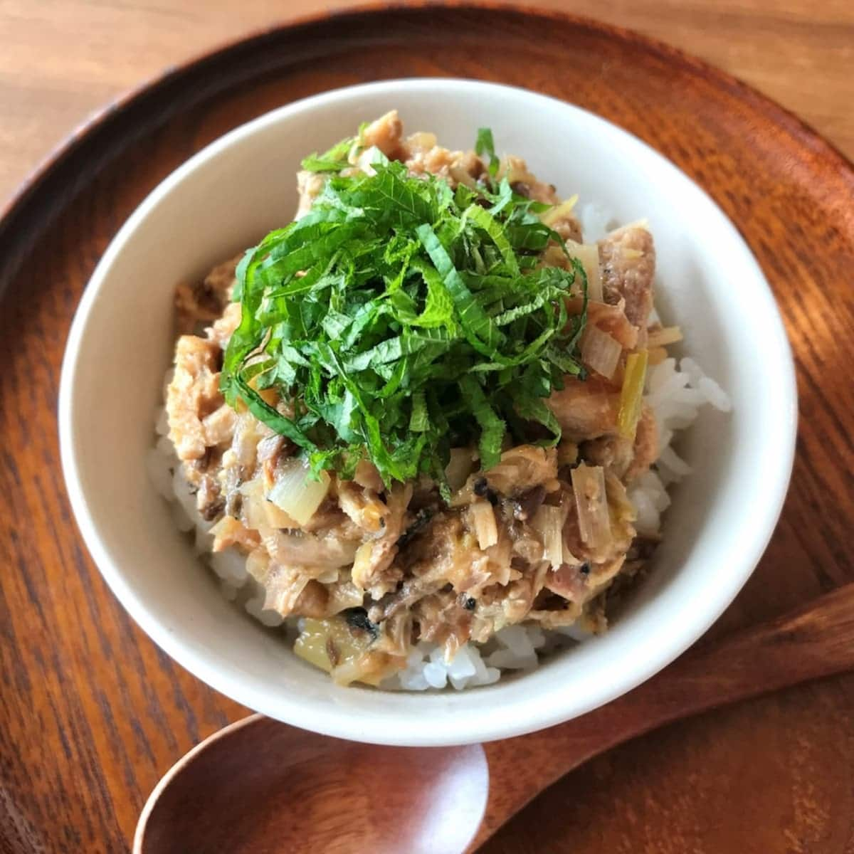 完成写真　さっぱり梅さばそぼろ丼　まいのおやつ