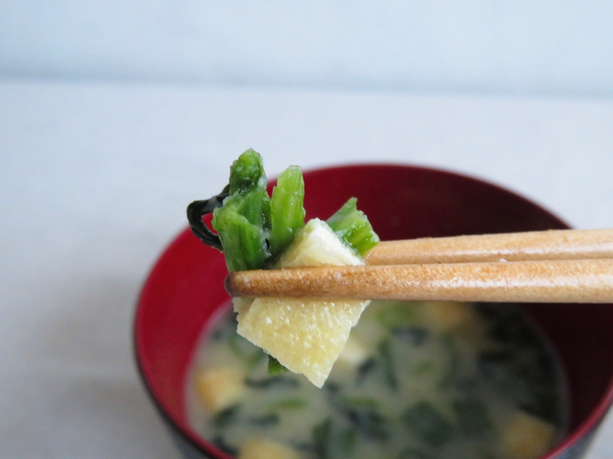 ほうれん草と油揚げの味噌汁