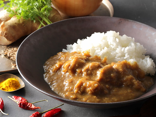 夏の食卓を豪華に！お取り寄せで手軽に味わえる絶品カレー5選