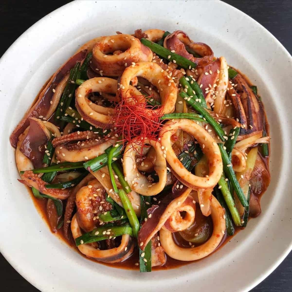 おつまみにぴったり!コリコリ食感がたまらない「いかの炒め物」