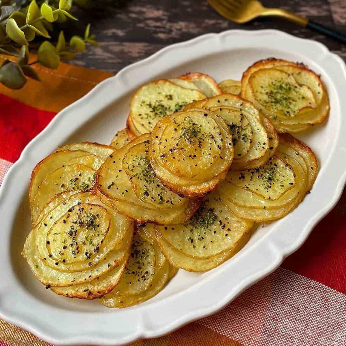 じゃがいもを重ねたら食感楽しい！おいしい！「ミルフィーユポテト」の作り方