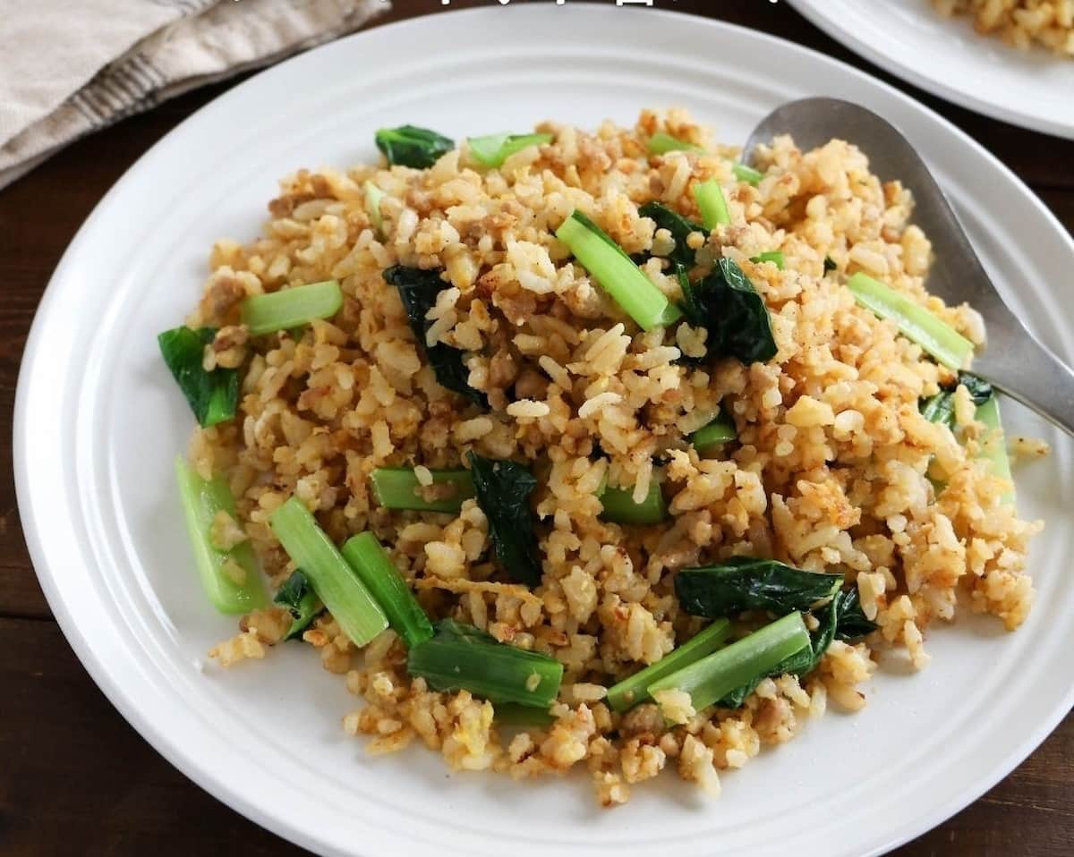 忙しい日には「10分チャーハン」がおすすめ！パパッと作れて大満足♪