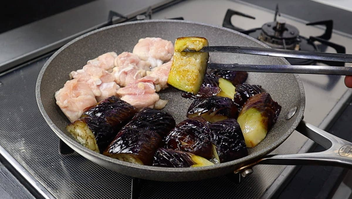 実に焼き色が付いた　夏野菜の焼き浸し だれウマ