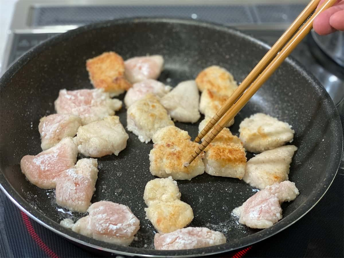 しにゃさんの「鶏ささみとなすの甘辛炒め」レシピ 工程7