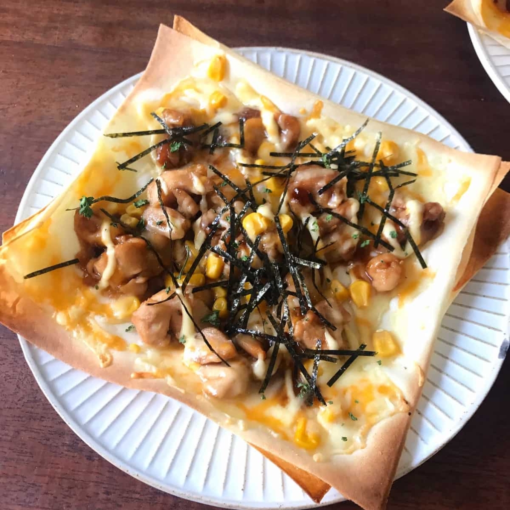山本ゆりさんの「クリスピー照り焼きチキンピザ」レシピ