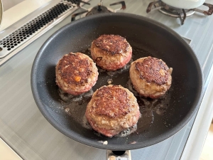 肉汁が出ない焼き方って？これなら失敗なし！「肉汁あふれるハンバーグ」の作り方