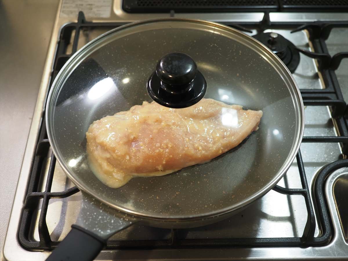 鶏むね肉の味噌漬け焼き