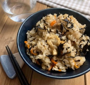 ストック食材が活躍！栄養たっぷりな「ツナひじきのご飯もの」