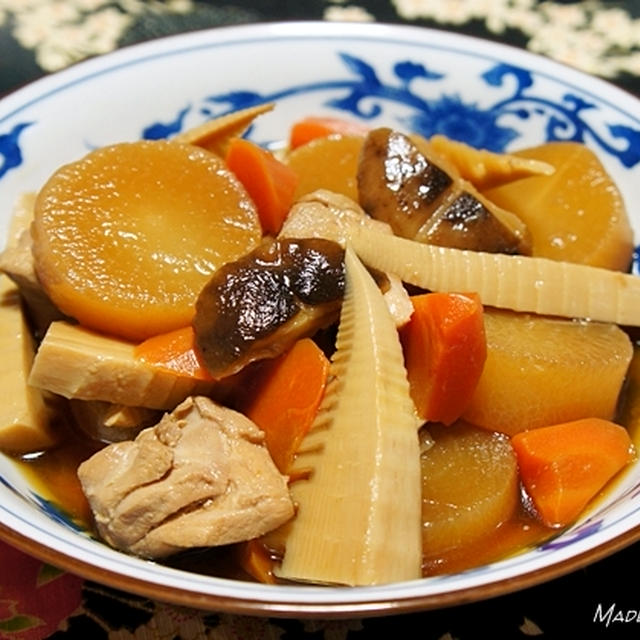 「鶏肉と大根の煮物」レシピ