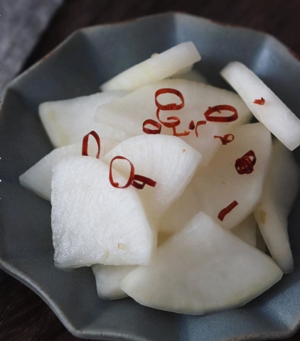 ポリポリ止まらない！「漬け野菜」は薬味でおいしさアップ♪