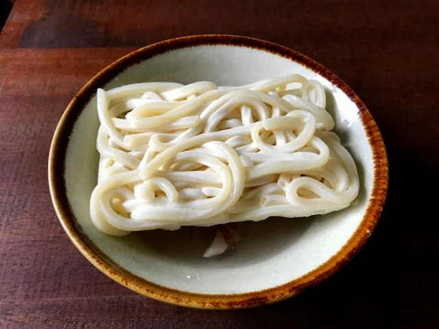 山本ゆりさんの「豚塩だれうどん」レシピ