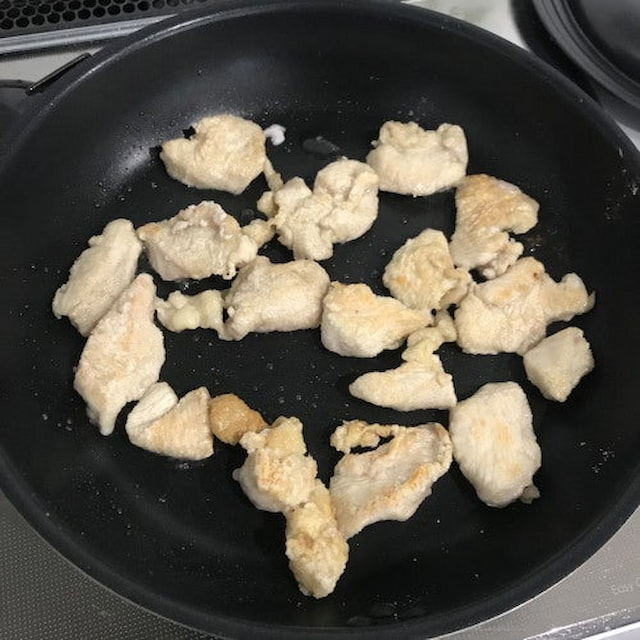 山本ゆりさんの「みそ照り焼きチキン」レシピ
