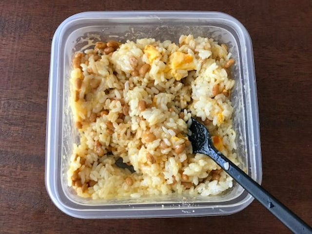 山本ゆりさんの「納豆チャーハン風」レシピ