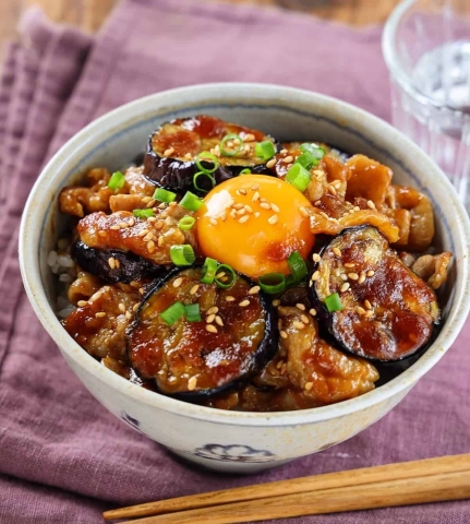 「焼肉のたれ」余ってない？味付け簡単「どんぶり」レシピ