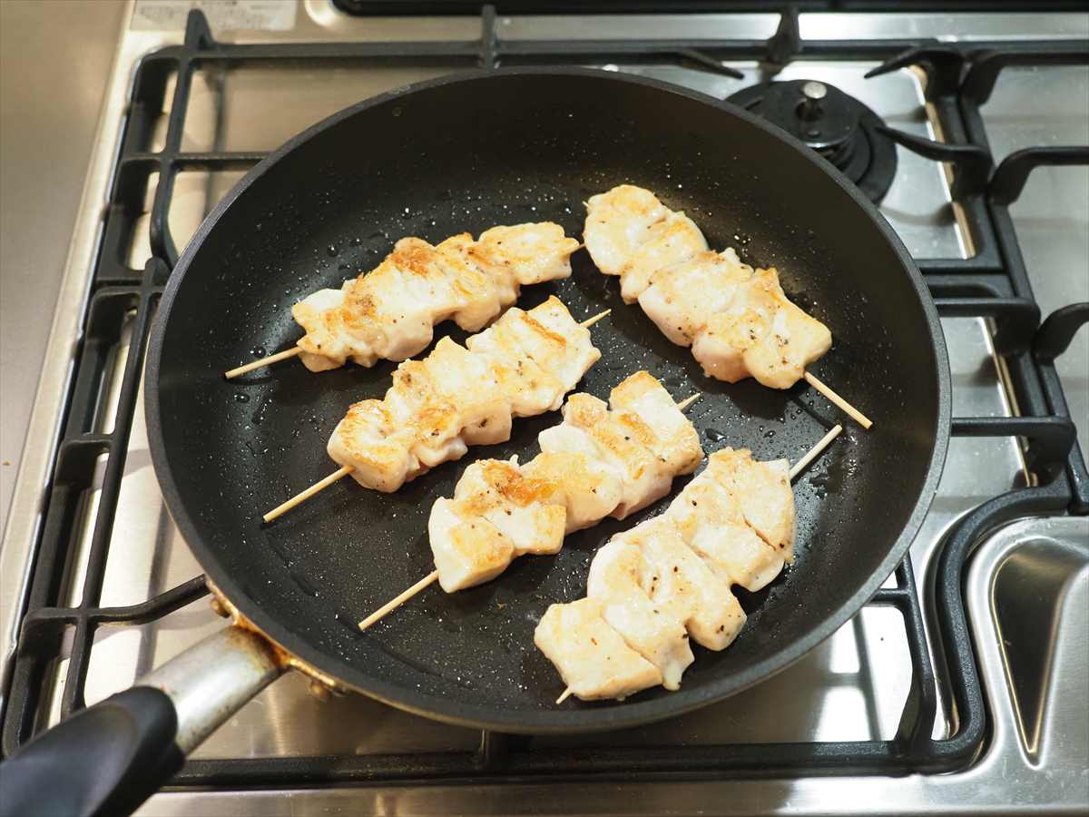 鶏むね肉でチーズの羽根つき焼き鳥