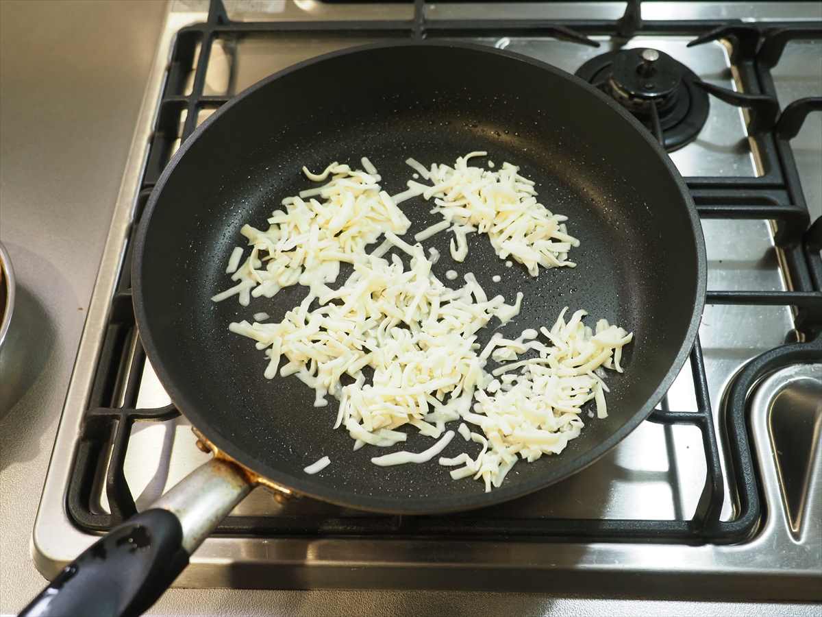 鶏むね肉でチーズの羽根つき焼き鳥