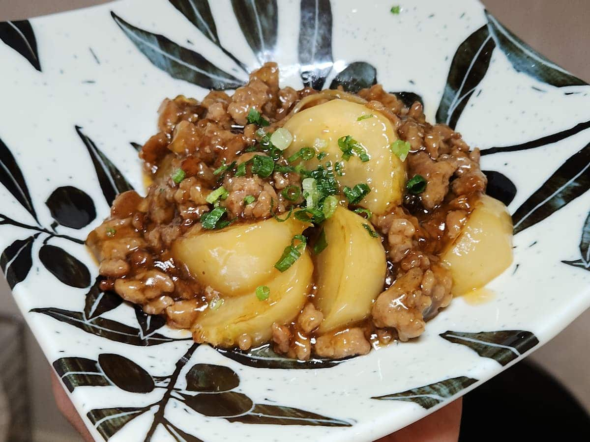 かぶの豚ミンチ餡かけ　青髪のテツ　かぶ