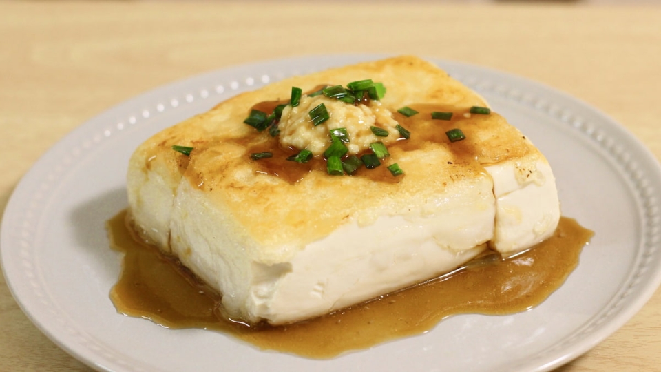 これ、試してみて!ごま油を使った「豆腐」レシピ
