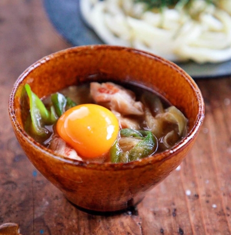 満足感ばっちり！寒い日にぴったりな「鶏肉入りうどん」で温まろう♪