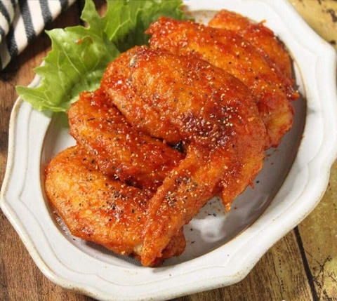 やみつき味でお酒がすすむ！「手羽先」の絶品おつまみ