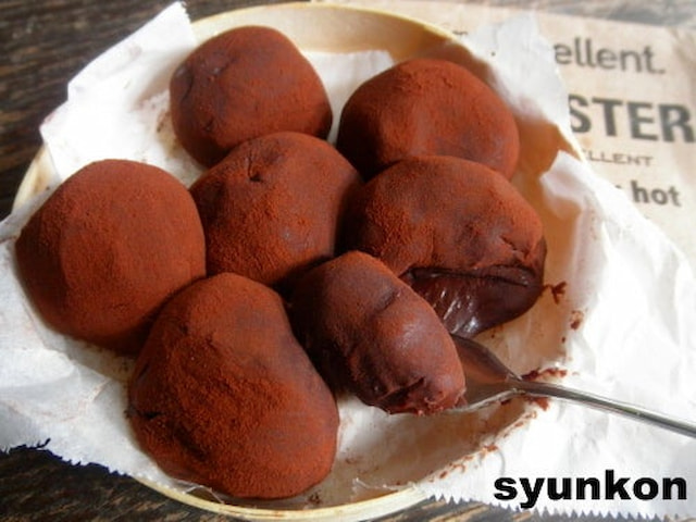 材料4つ！レンジで簡単「とろける生チョコトリュフ」レシピ【バレンタイン】