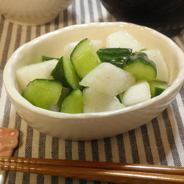 梅昆布茶＆ポリ袋で簡単！シャキシャキ「大根ときゅうりの浅漬け」レシピ