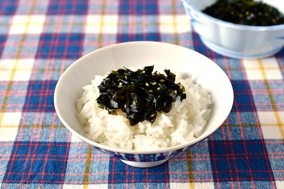 わかめスープとふりかけ わかめスープ| 田中食品株式会社 - ふりかけ、旅行の友、食卓の笑顔と