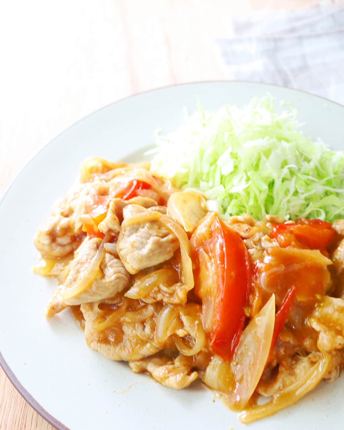 豚こまとトマトのしょうが焼き