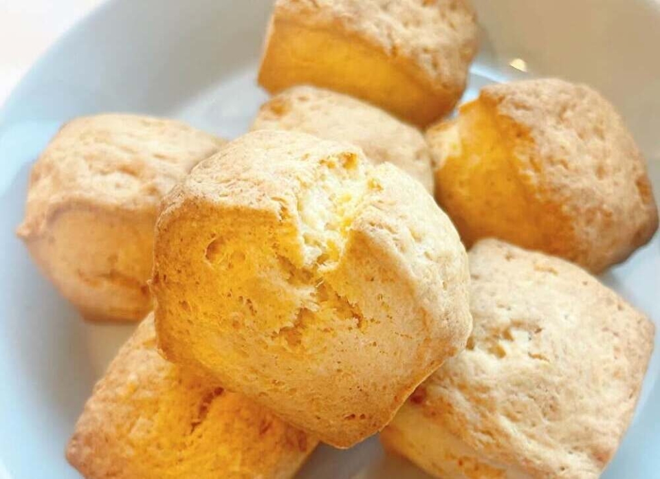 少ない材料で作れる！「ホットケーキミックス×豆腐」で簡単朝ごはん♪