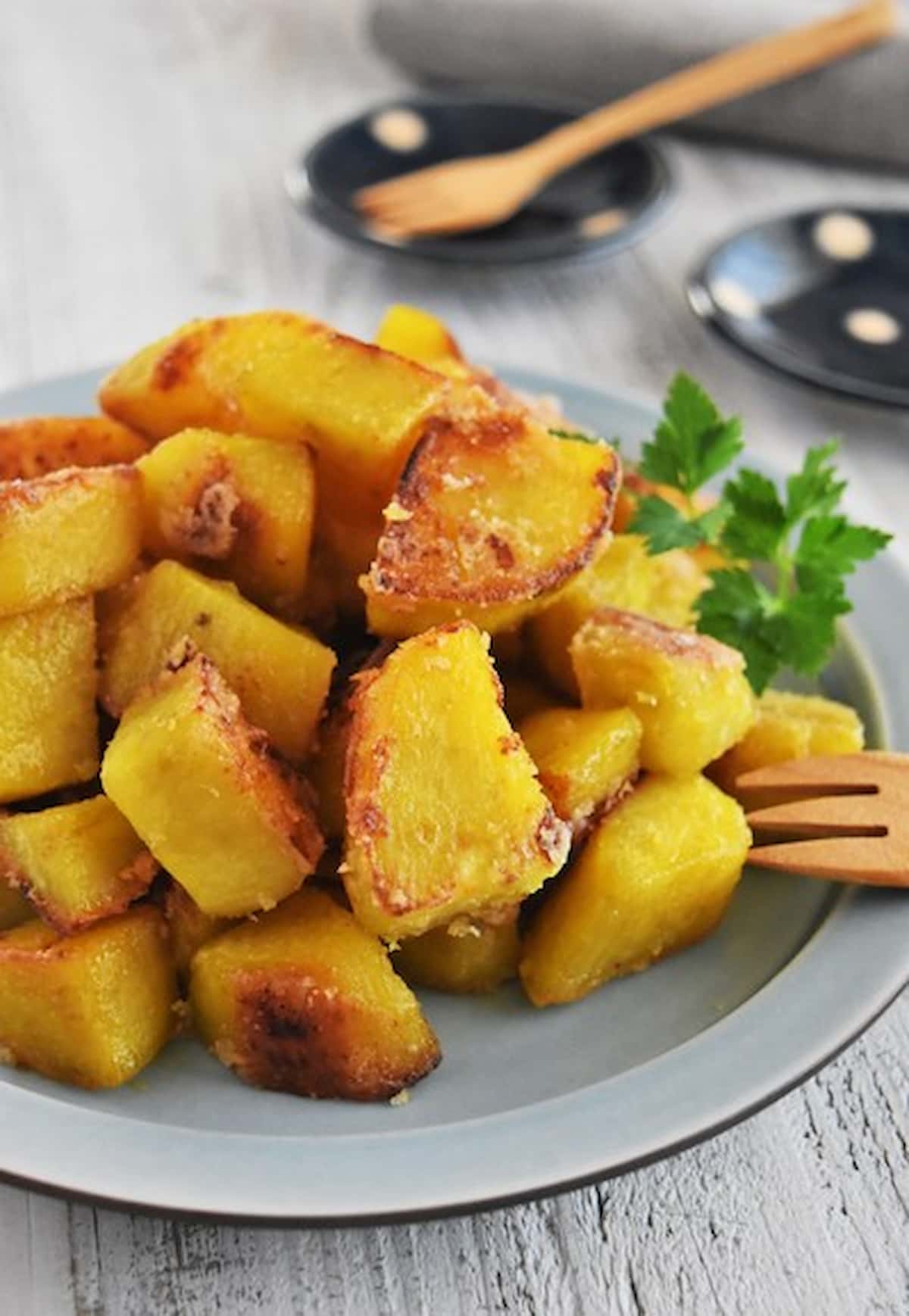 やみつき注意！甘じょっぱさがクセになる「さつまいもの塩バター」