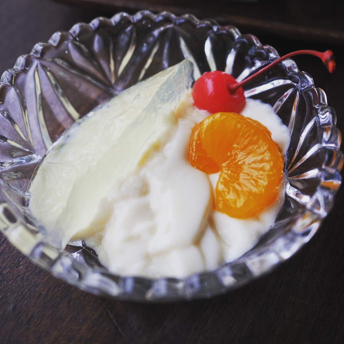 ちょっとレトロなみかんの花咲く豆乳杏仁豆腐♪