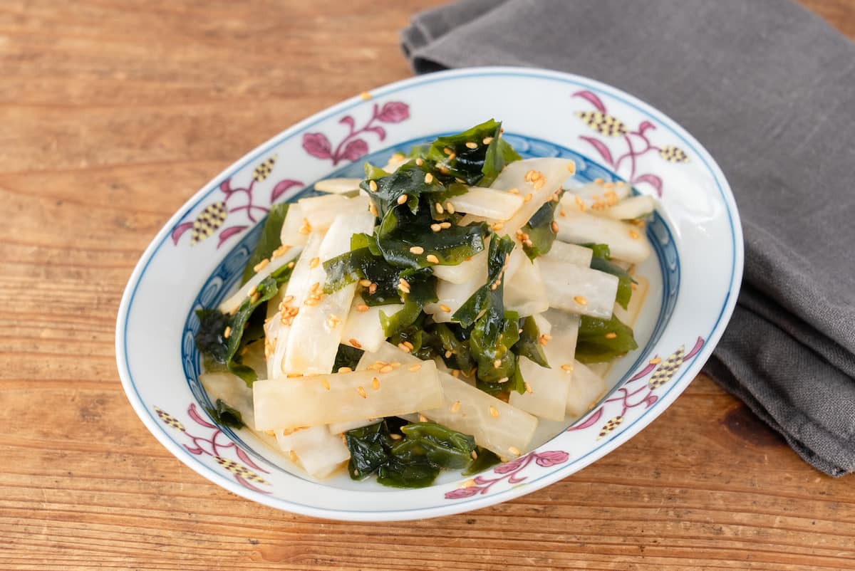 腸活にもおすすめ！ごま油が香る「わかめ」レシピ