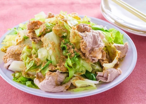 SNSで話題！レタス1玉ペロリと食べられる「豚肉×レタス」レシピ