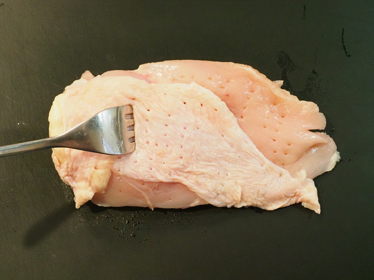 ふわふわ＆ジューシー！「鶏むね肉」のレンジ蒸し