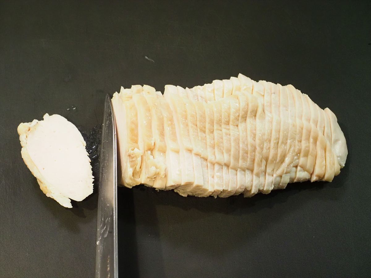 ふわふわ＆ジューシー！「鶏むね肉」のレンジ蒸し