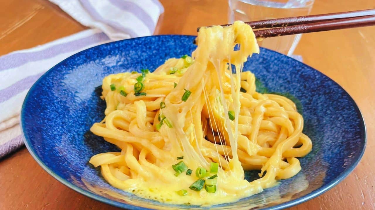 汁なしカレーチーズうどん