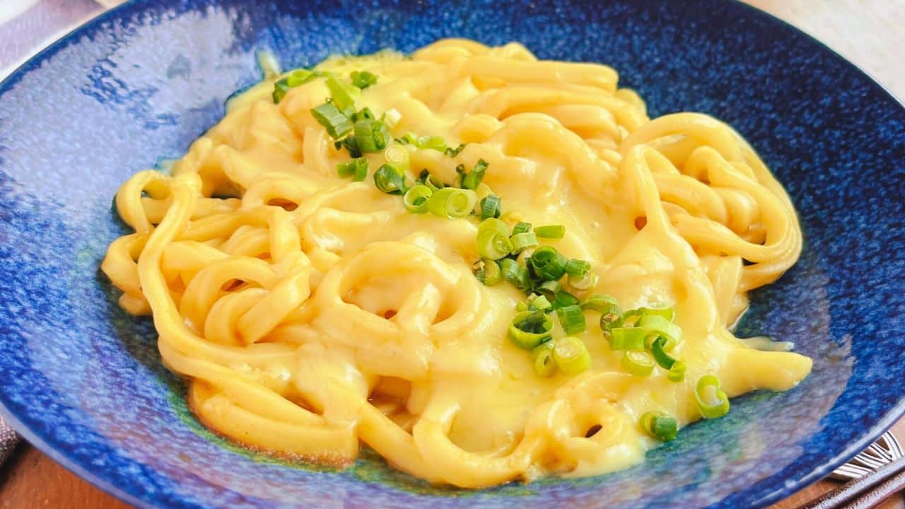 汁なしカレーチーズうどん