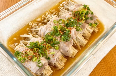 レンジで簡単！ご飯がすすむ「えのき×豚肉」のお手軽レシピ