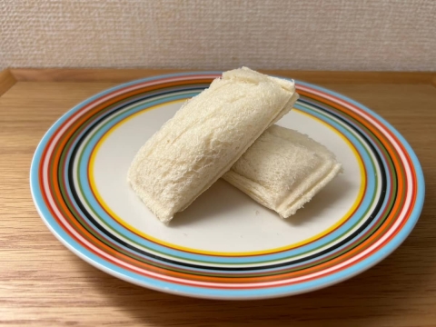 食パンをぎゅっと押すだけ！おうちで「パックサンド」が作れるキャンドゥの便利グッズ♪