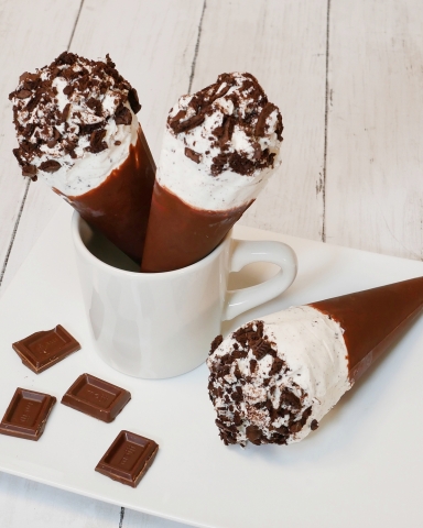 100均の絞り袋でかんたん！ノアール「チョコアイスクリーム」の作り方