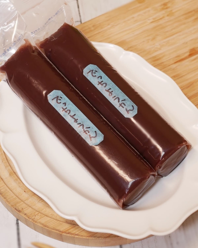 100均の氷棒で簡単!ひんやりおいしい「スティックでっちようかん」の作り方