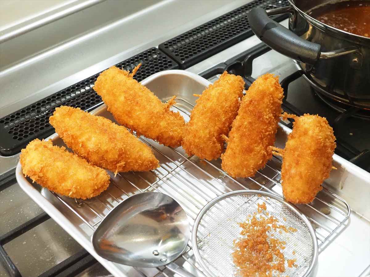 鶏むね肉の梅しそ巻き揚げ