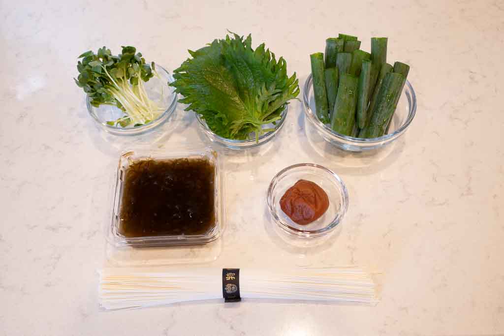 梅もずくそうめん