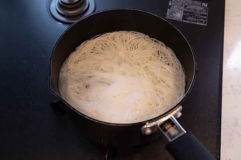 梅もずくそうめん
