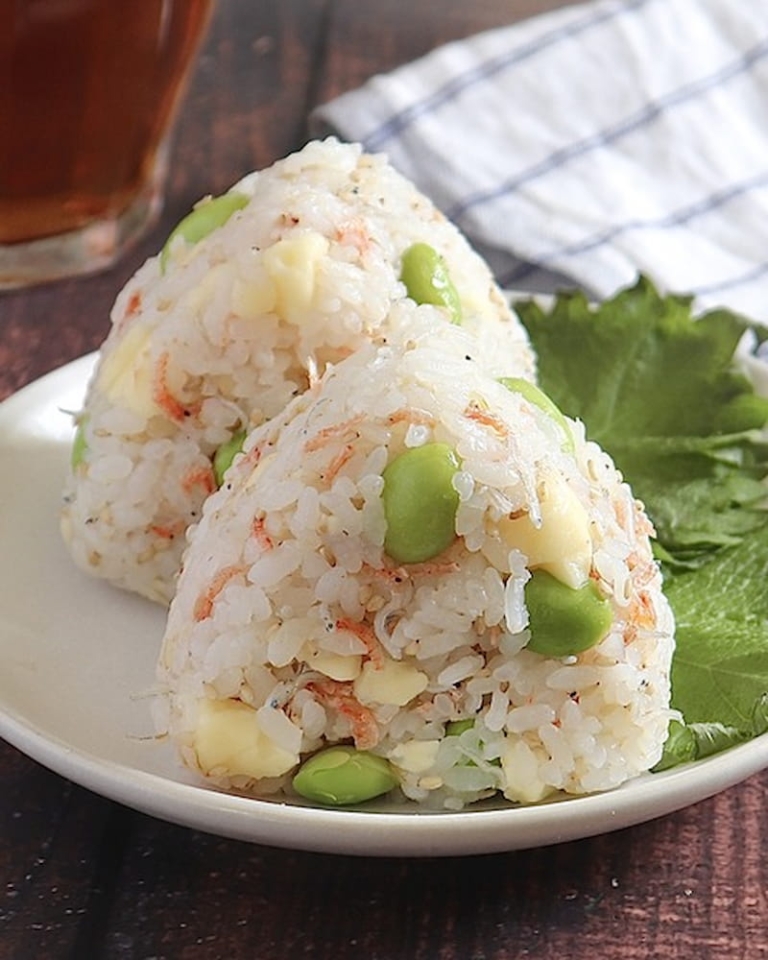 コク旨味にハマる♪チーズが決め手の「混ぜご飯」レシピ