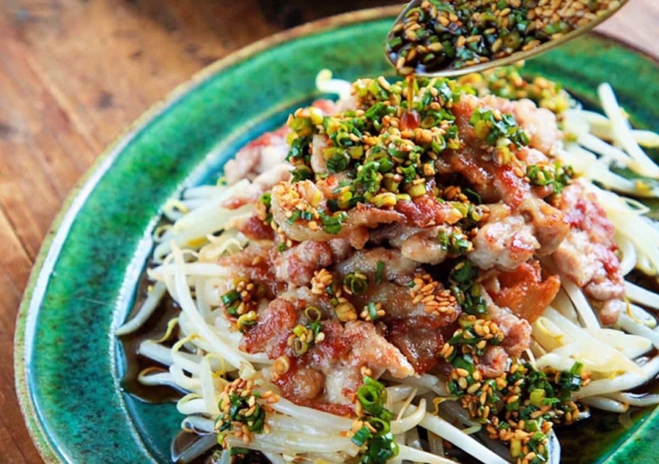 食材少なめ!節約におすすめな「豚こま肉×もやし」のおかず