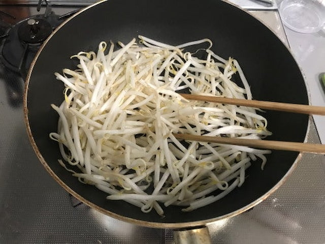 山本ゆりさんの「鶏のコクうましょうが焼き」レシピ